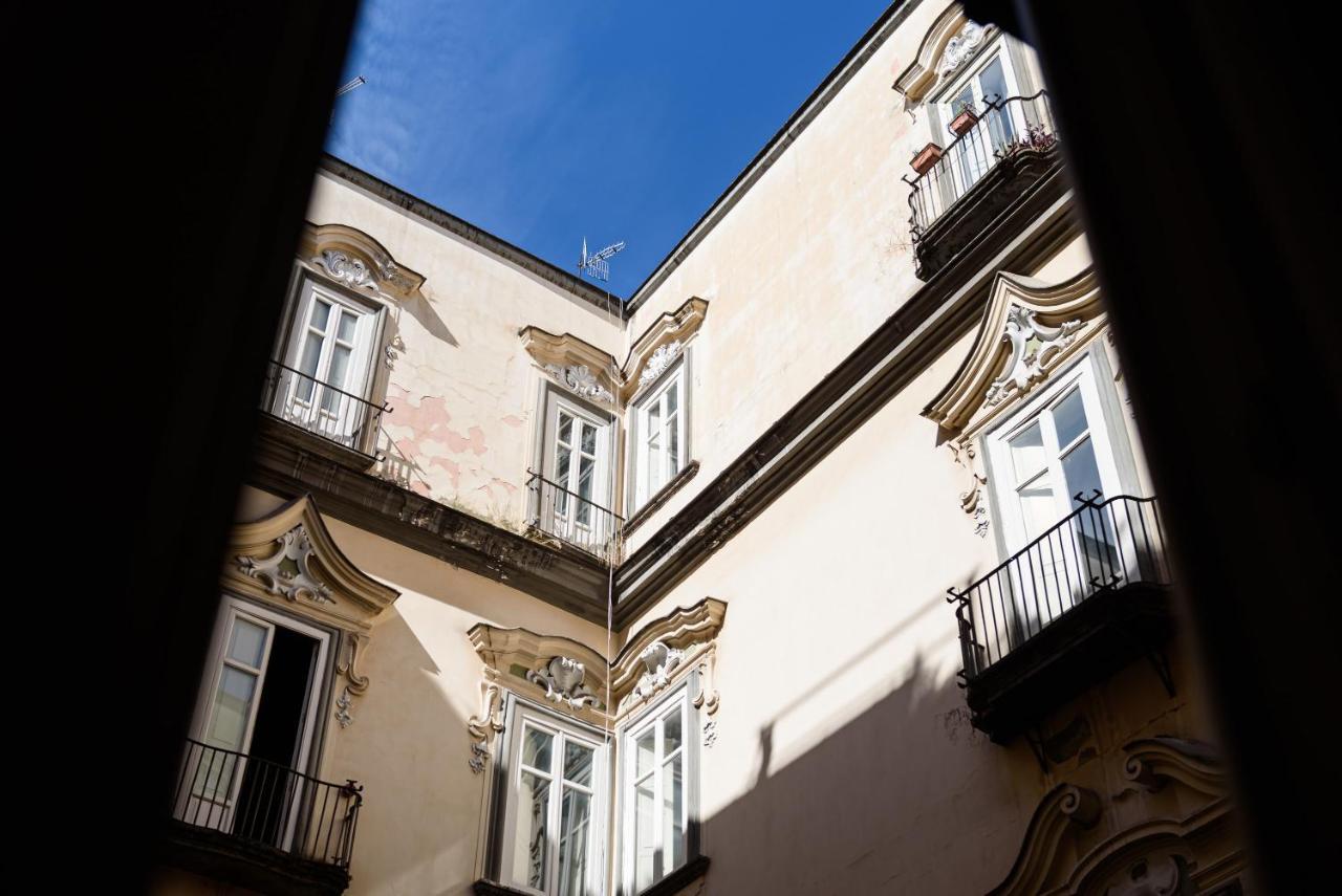Palazzo Dello Spagnolo Suite Neapel Exterior foto