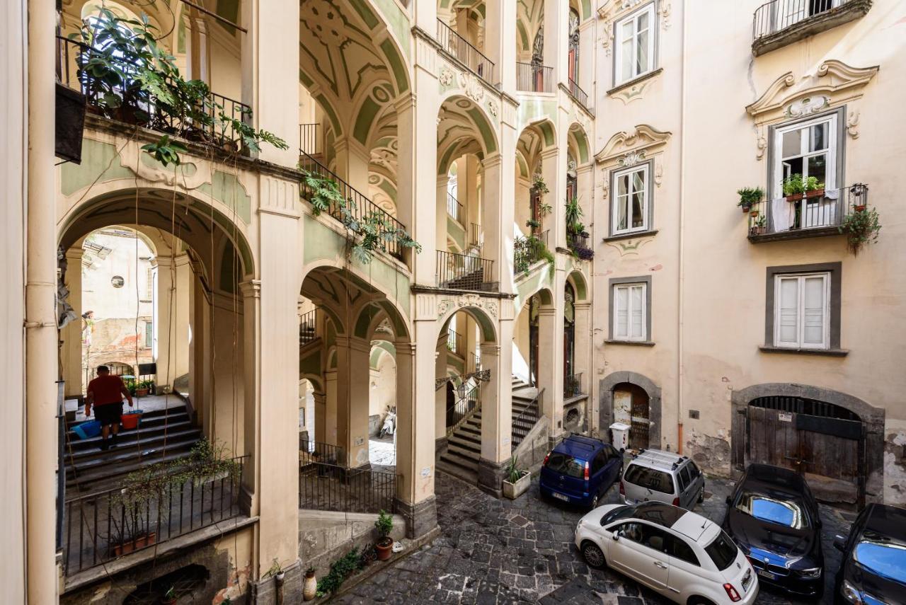 Palazzo Dello Spagnolo Suite Neapel Exterior foto